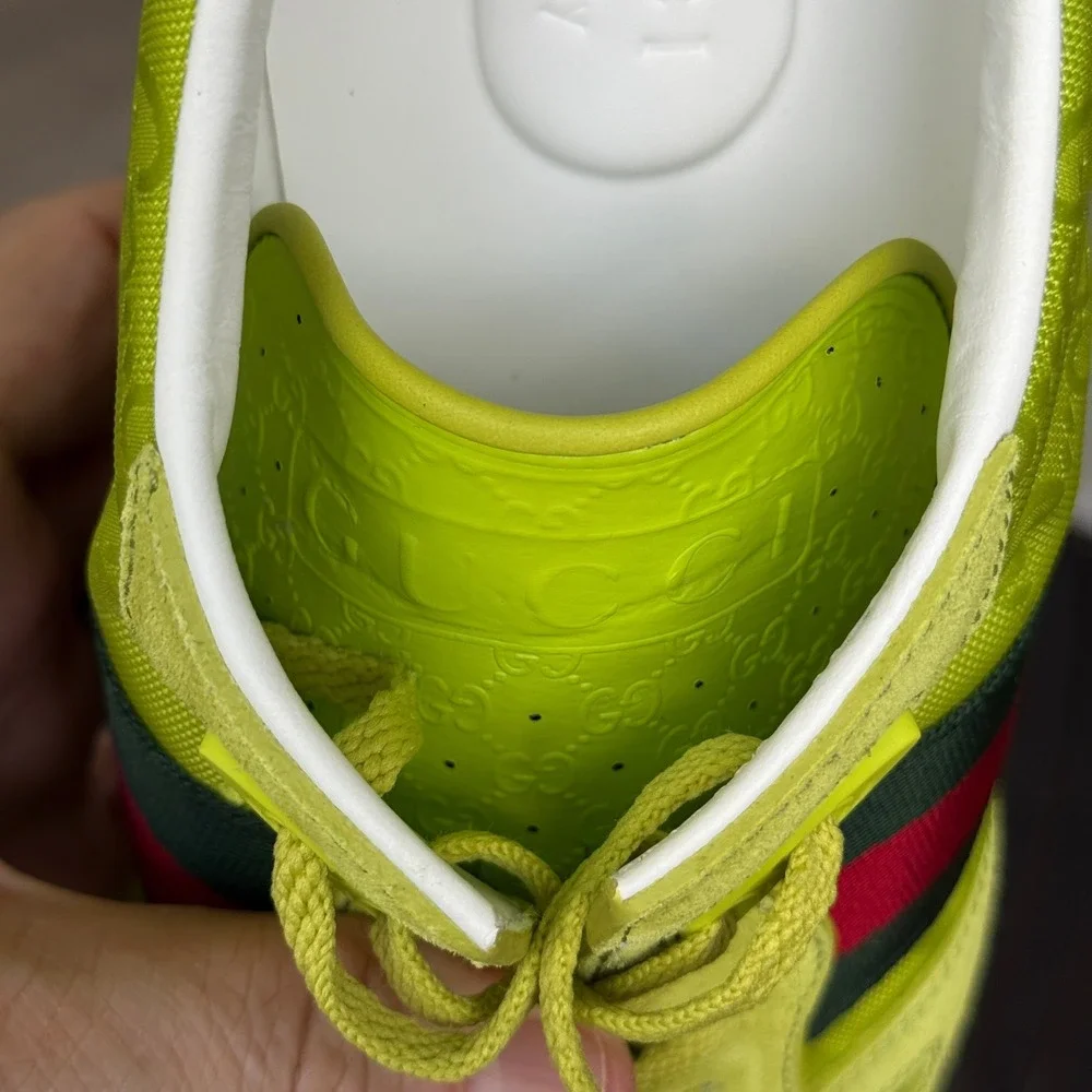 GUCCI 832461 Men's Canvas Green GG Re-Motion sneaker,‎ Size 9